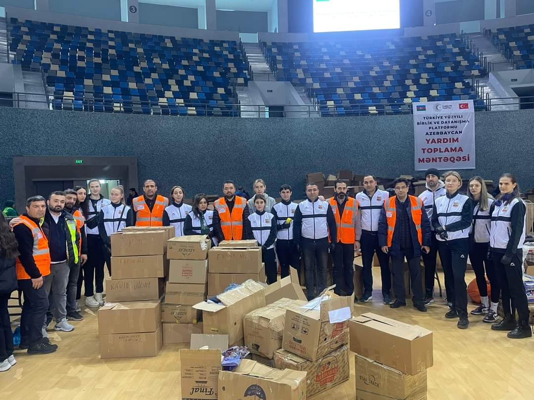 “Abşeron” qadın voleybol klubu tərəfindən zəlzələdən zərərçəkənlərə DƏSTƏK