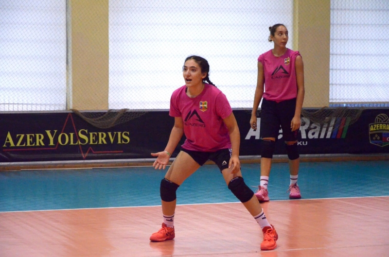 “Amma Türkiyə "Vakıfbank"ında oynamaq istəyərəm” – 15 yaşlı istedad