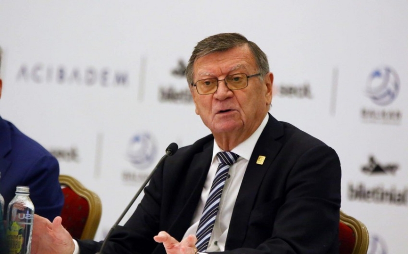 Avropa Voleybol Konfederasiyasının prezidenti Bakıya gəlir....