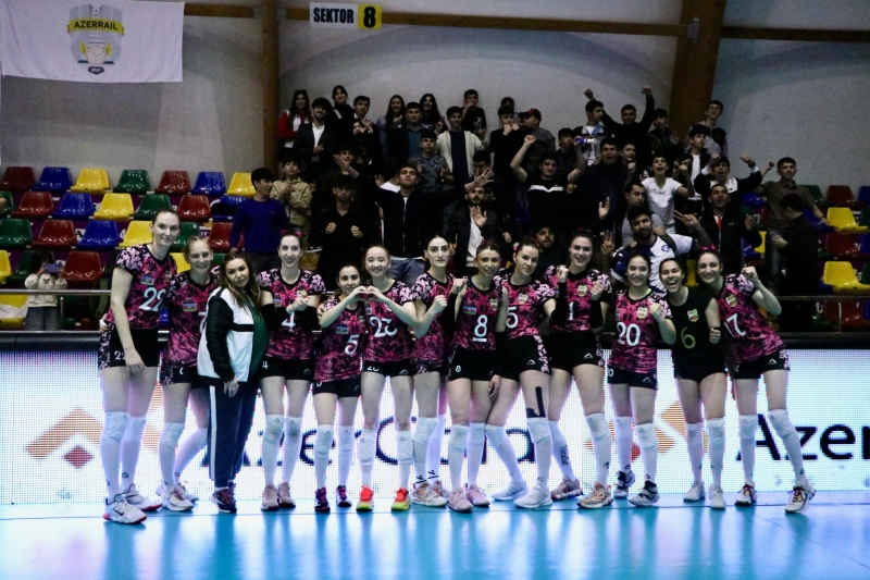 Bu gün qadın və kişi voleybolçular arasında Azərbaycan çempionatlarında pley-off mərhələsində növbəti oyunlar keçirilib.