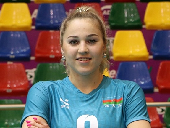 Nikolina Başnakova sıralarımızdadır…